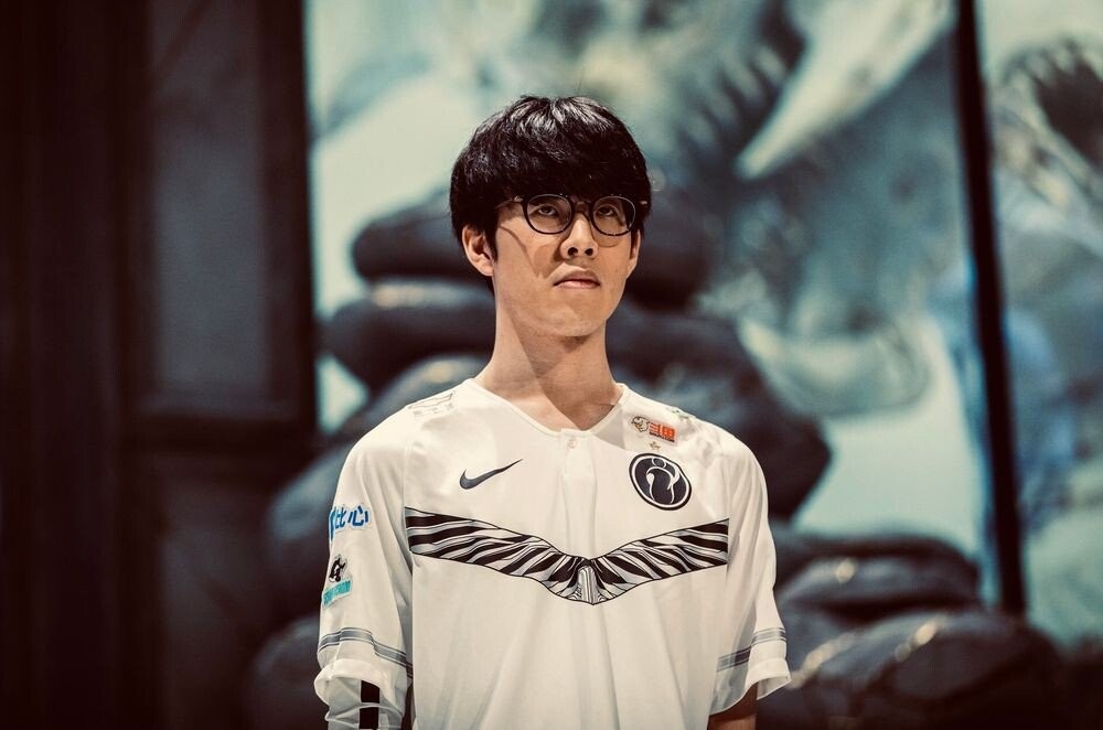 和所有足球 和所有足球