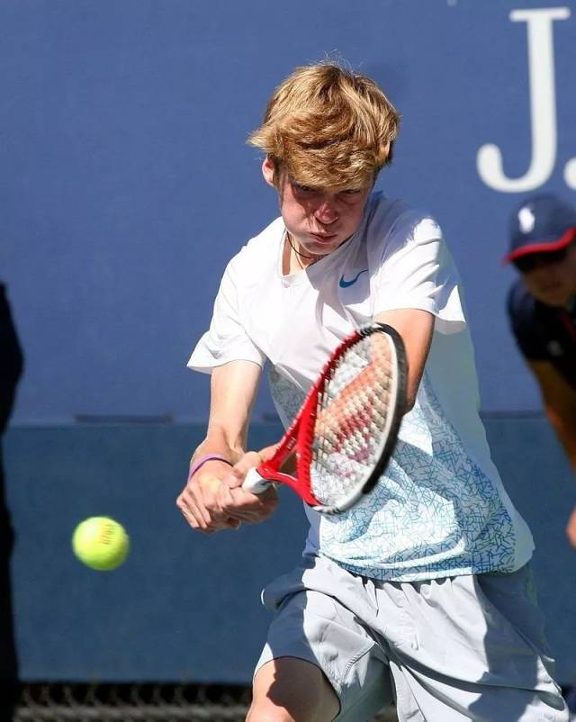 系和璀璨的 系和璀璨的