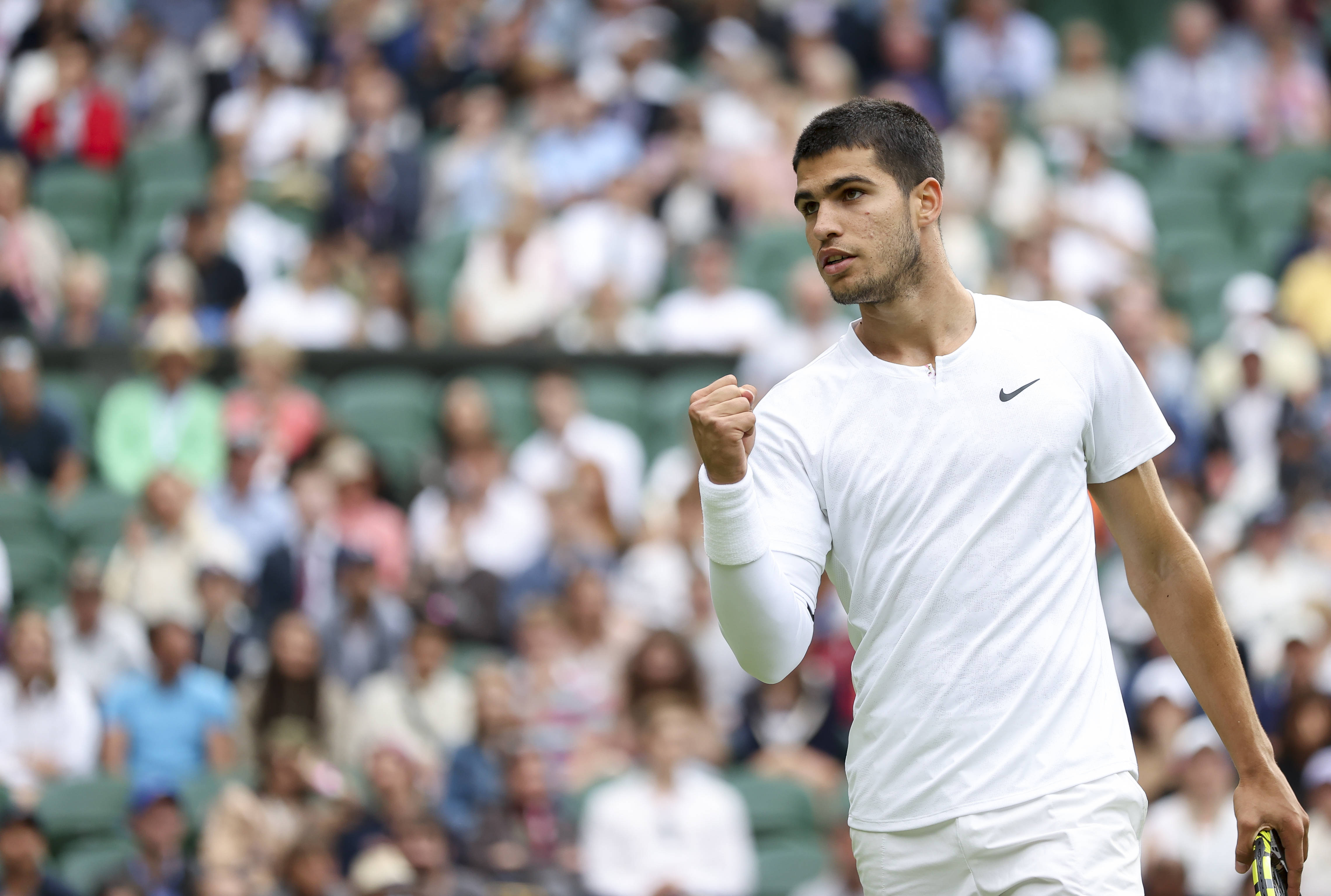 表现优秀的 表现优秀的