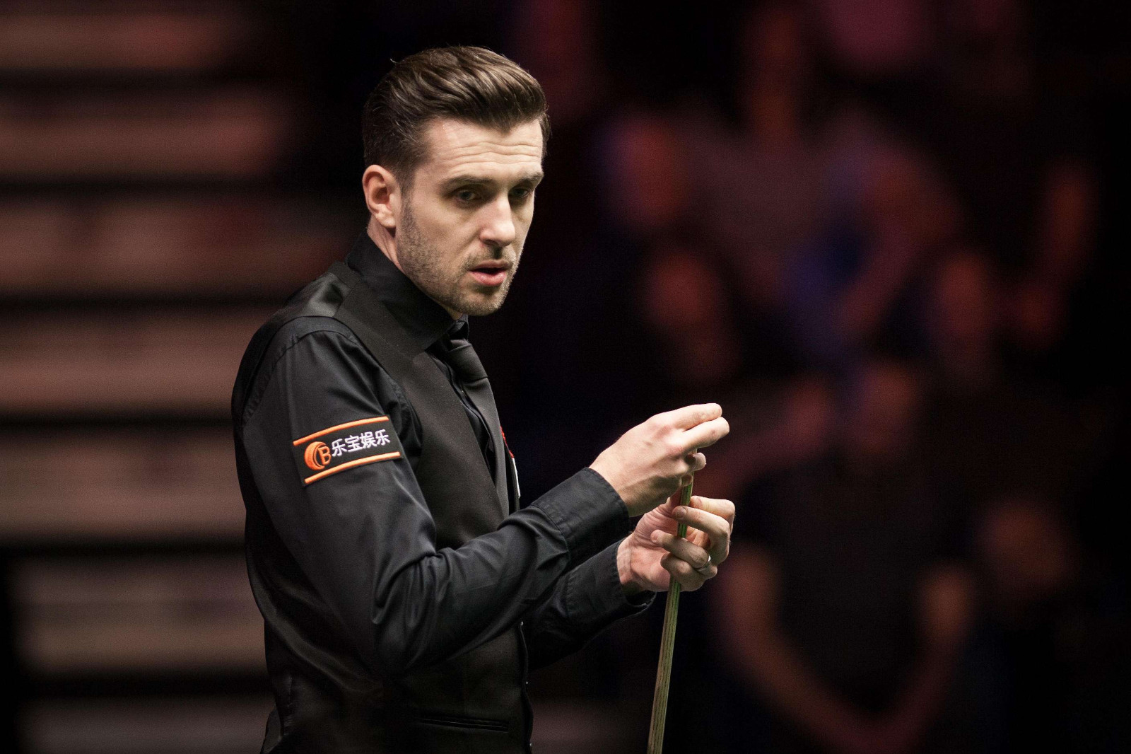 与湖人目前 与湖人目前