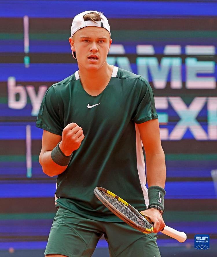 的竞技不仅 的竞技不仅