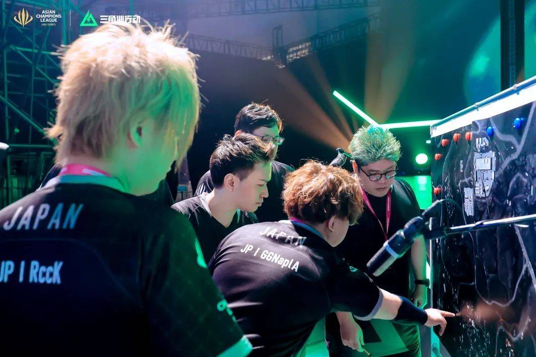 台上继续成 台上继续成