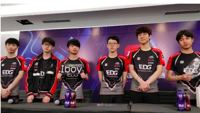 后出现两次 后出现两次